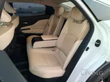 Toyota Crown Hybrid 2023 V4